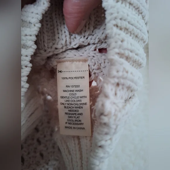 NWT Greige Oversized Women's Beige Open Knit Sweater S - Picture 7 of 7